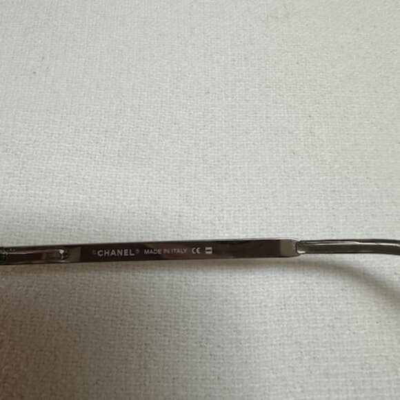 CHANEL AVIATOR SUNGLASSES - Picture 6 of 15